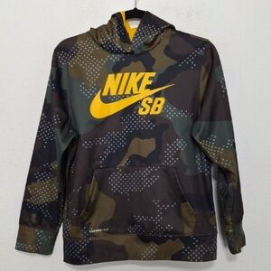 Nike SB Therma Fit Kids Green Athleisure Camo Pullover Hooded Sweatshirt Size L